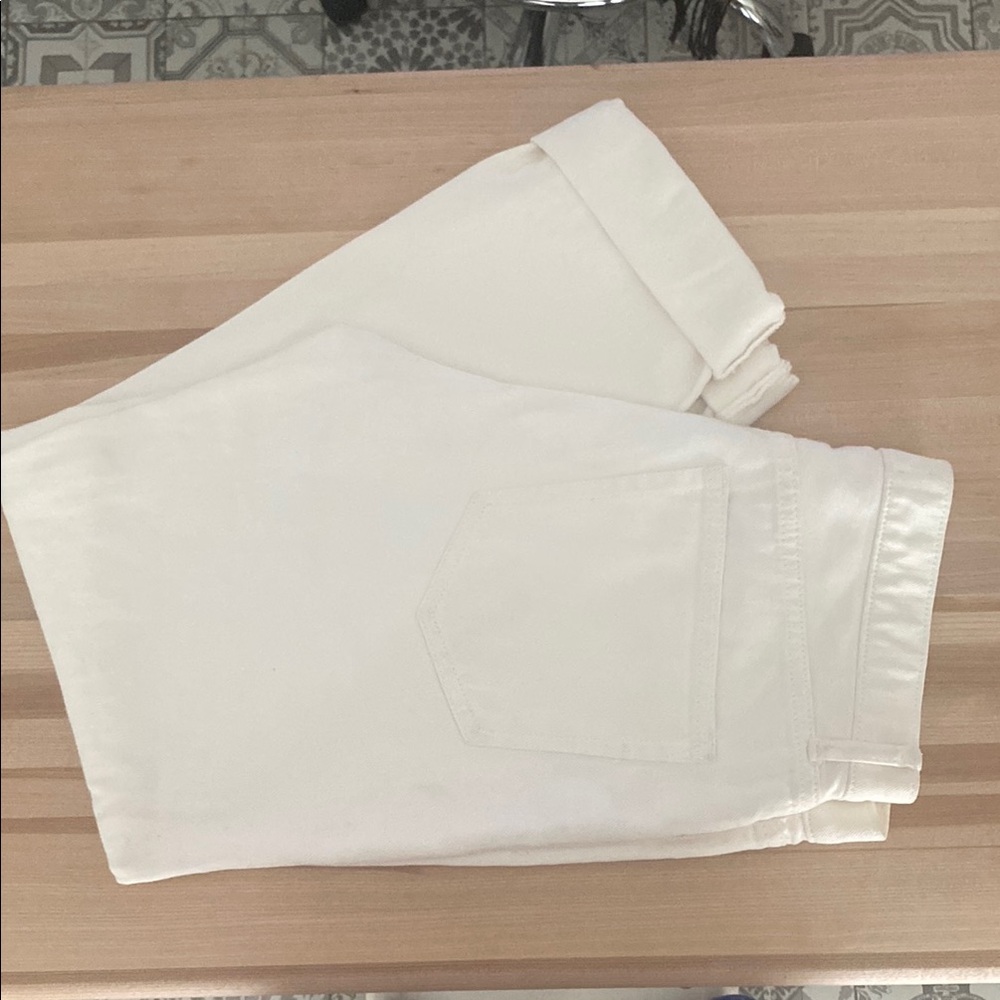 GAP White Relaxed Boyfriend Jeans
